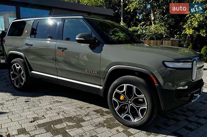 Внедорожник / Кроссовер Rivian R1S 2022 в Львове
