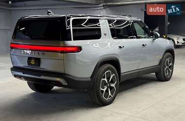 Внедорожник / Кроссовер Rivian R1S 2024 в 