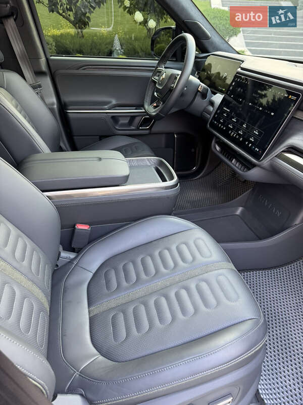 Внедорожник / Кроссовер Rivian R1S 2023 в Киеве
