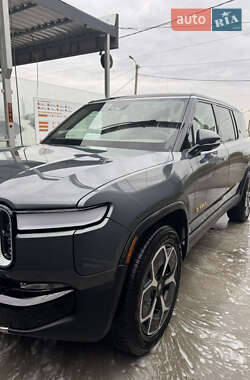 Внедорожник / Кроссовер Rivian R1S 2023 в Харькове
