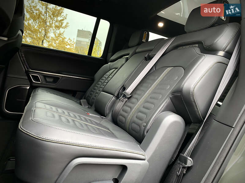 Позашляховик / Кросовер Rivian R1S 2022 в Києві фото 24 Позашляховик / Кросовер Rivian R1S 2022 в Києві