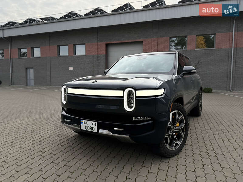Позашляховик / Кросовер Rivian R1S 2022 в Костопілі