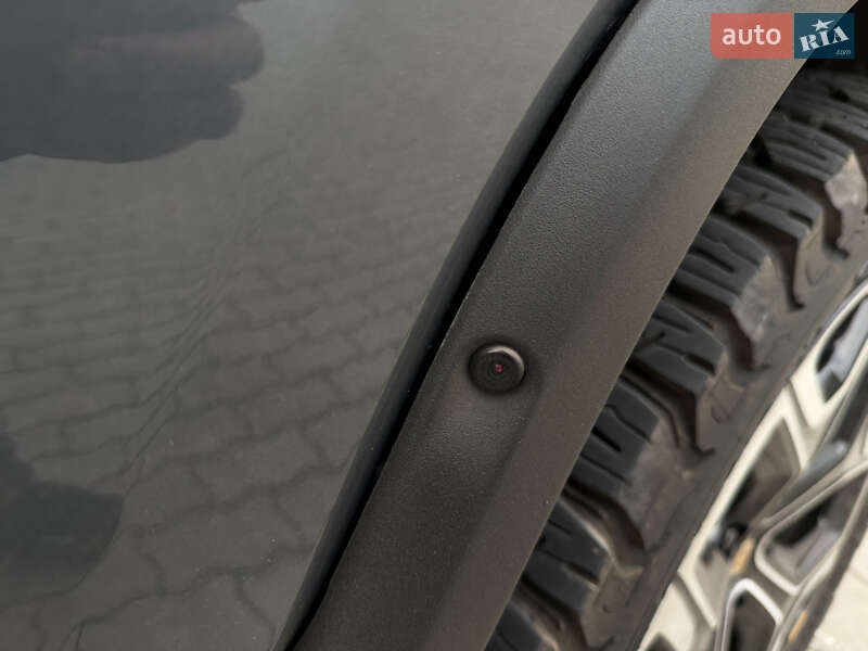 Позашляховик / Кросовер Rivian R1S 2022 в Костопілі