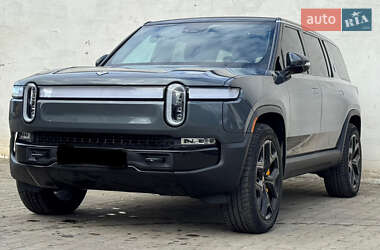 Внедорожник / Кроссовер Rivian R1S 2023 в Луцке