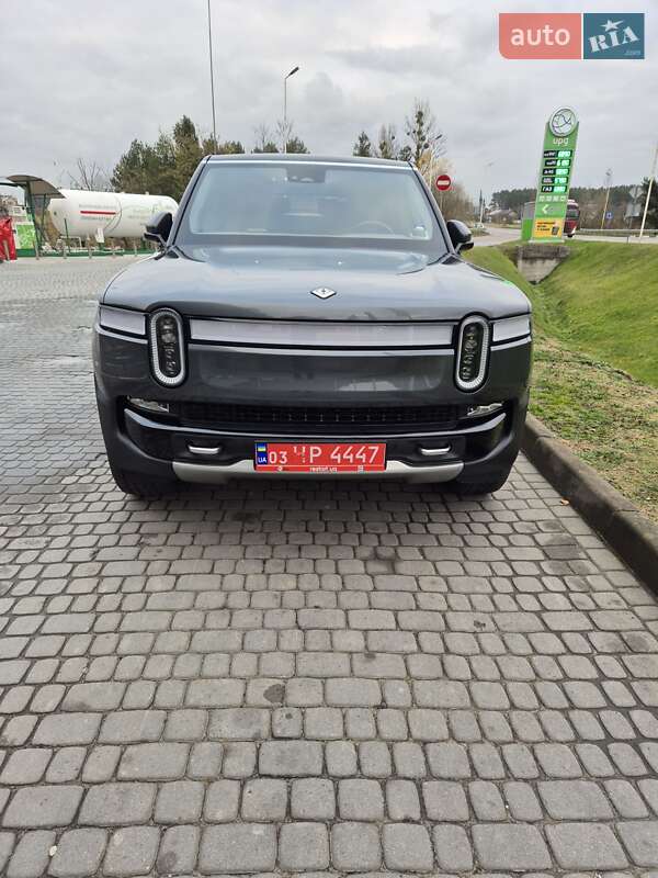 Rivian R1S 2023 Rivian R1S 2023