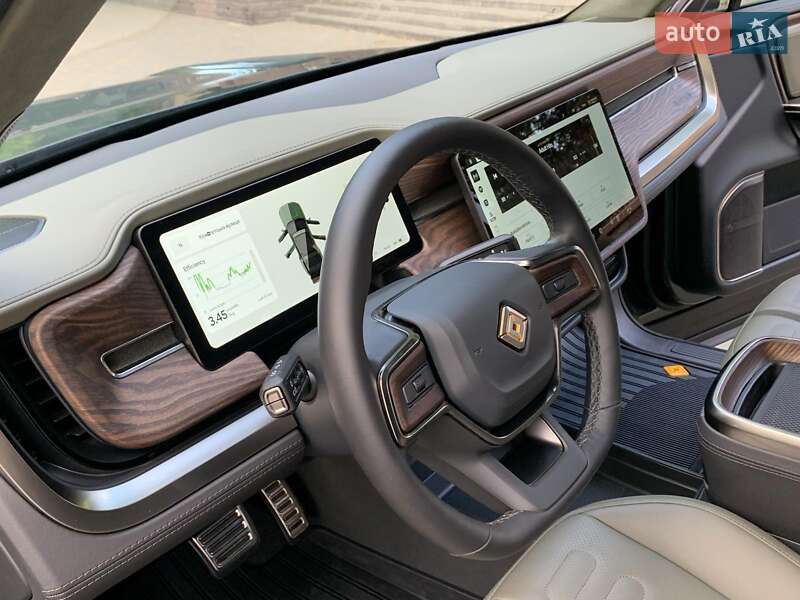 Внедорожник / Кроссовер Rivian R1S 2023 в Одессе фото 25 Внедорожник / Кроссовер Rivian R1S 2023 в Одессе