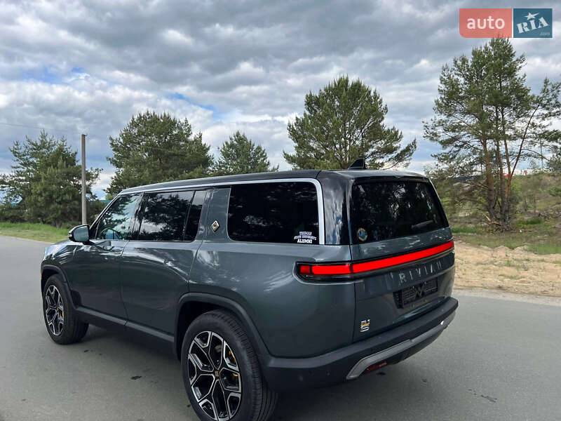 Позашляховик / Кросовер Rivian R1S 2023 в Києві фото 4 Позашляховик / Кросовер Rivian R1S 2023 в Києві