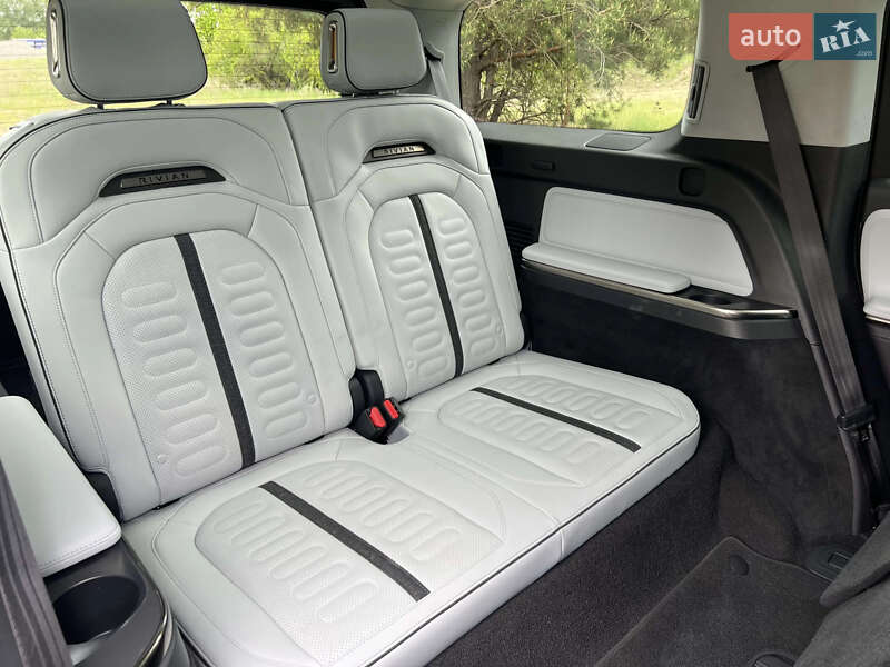 Позашляховик / Кросовер Rivian R1S 2023 в Києві фото 12 Позашляховик / Кросовер Rivian R1S 2023 в Києві