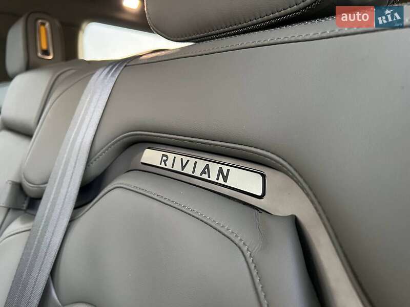 Позашляховик / Кросовер Rivian R1S 2023 в Львові