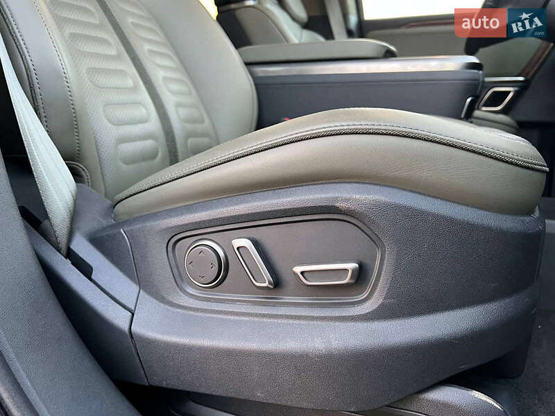 Позашляховик / Кросовер Rivian R1S 2023 в Львові