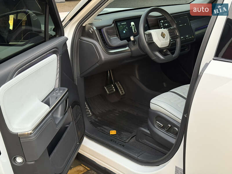 Внедорожник / Кроссовер Rivian R1S 2023 в Львове