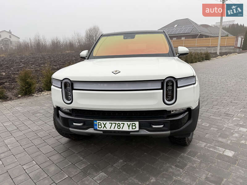 Внедорожник / Кроссовер Rivian R1S 2023 в Хмельницком