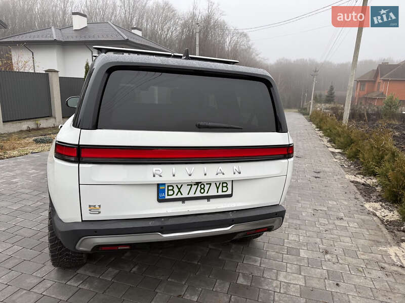 Внедорожник / Кроссовер Rivian R1S 2023 в Хмельницком