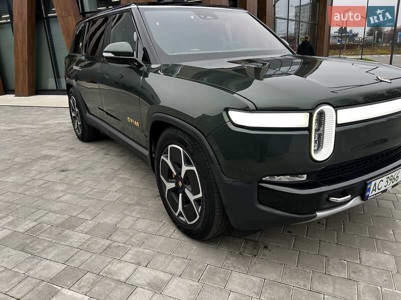 Внедорожник / Кроссовер Rivian R1S 2023 в Луцке фото 2 Внедорожник / Кроссовер Rivian R1S 2023 в Луцке