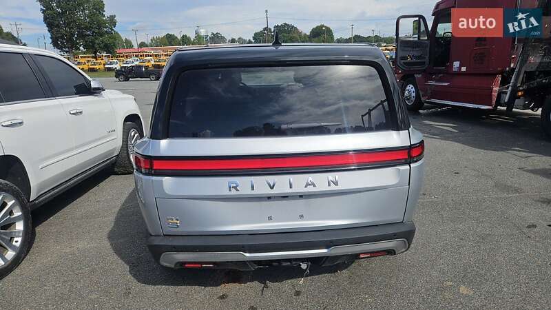 Внедорожник / Кроссовер Rivian R1S 2023 в Киеве фото 29 Внедорожник / Кроссовер Rivian R1S 2023 в Киеве