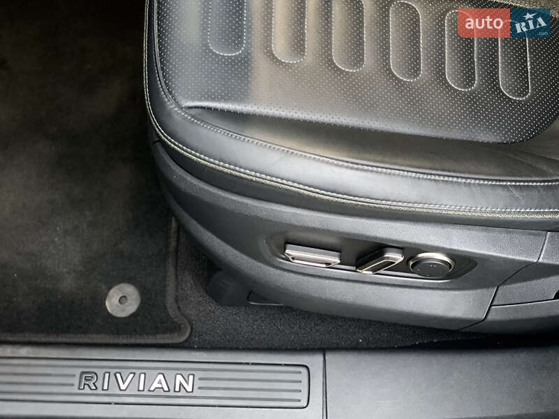 Внедорожник / Кроссовер Rivian R1S 2023 в Киеве