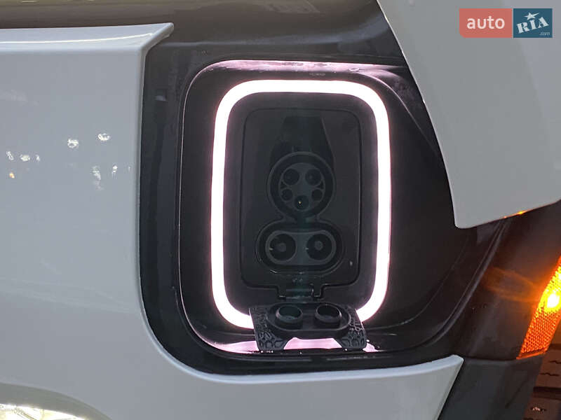 Внедорожник / Кроссовер Rivian R1S 2023 в Киеве