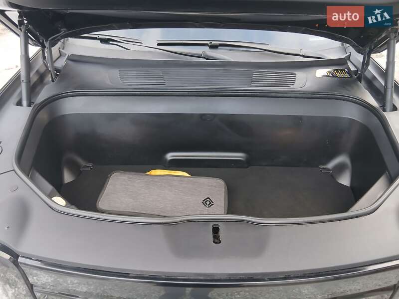 Внедорожник / Кроссовер Rivian R1S 2023 в Городке фото 25 Внедорожник / Кроссовер Rivian R1S 2023 в Городке