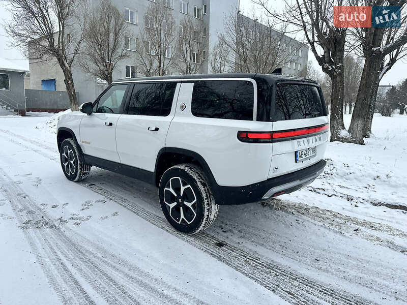 Внедорожник / Кроссовер Rivian R1S 2024 в Днепре