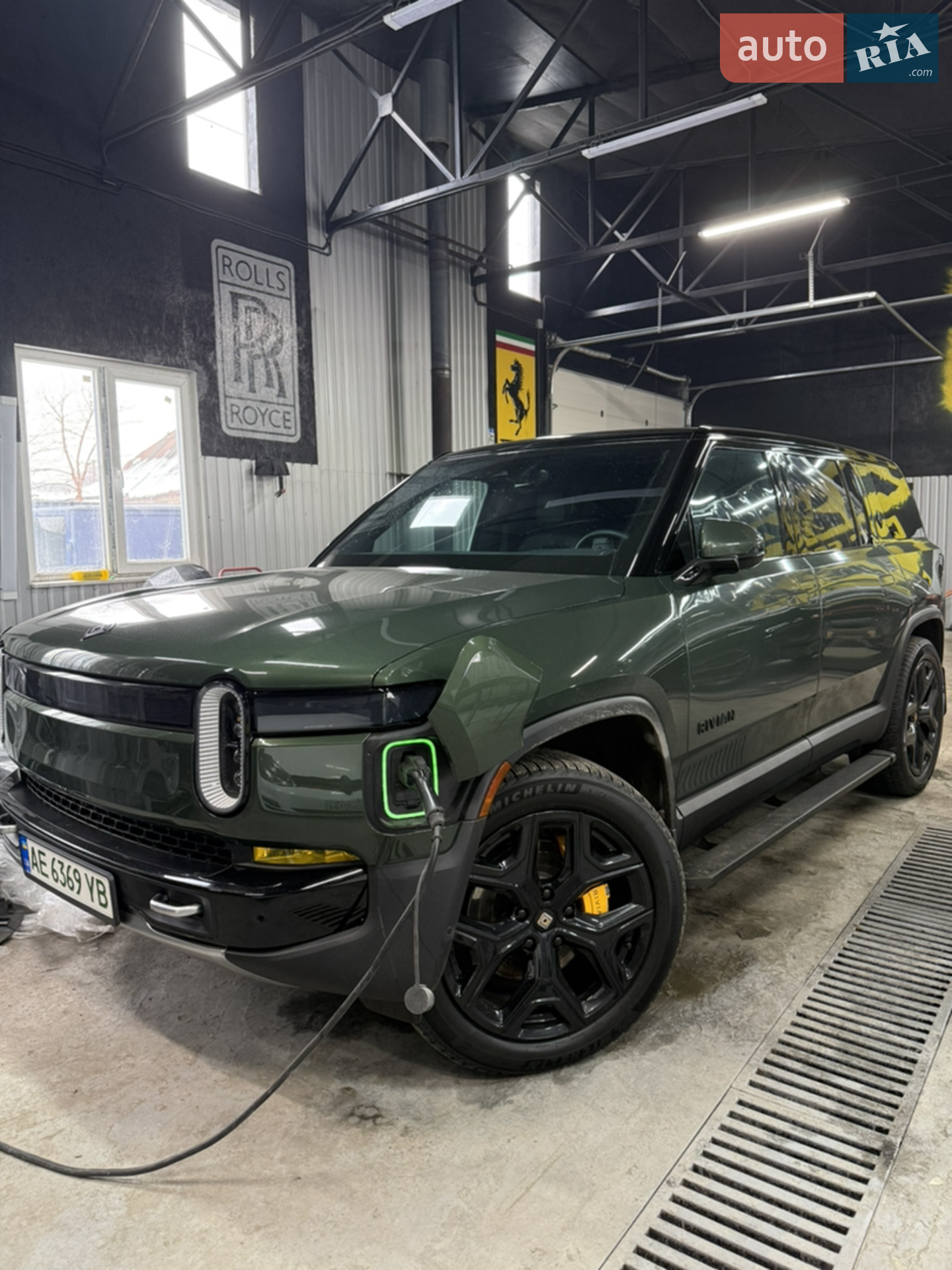 2023 Rivian R1S - мініатюра 20