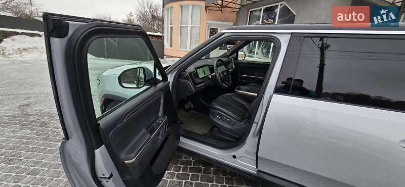 Внедорожник / Кроссовер Rivian R1S 2022 в Хмельницком