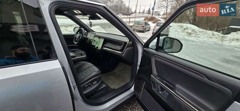 Внедорожник / Кроссовер Rivian R1S 2022 в Хмельницком