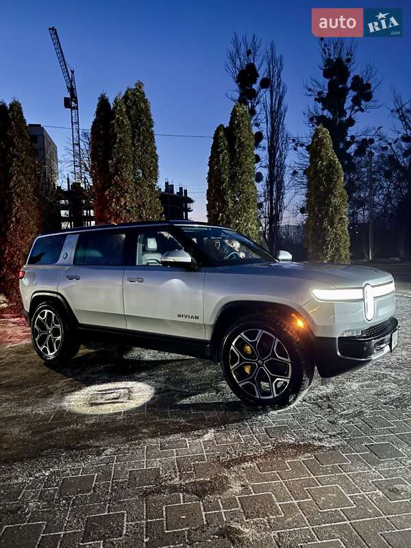 Внедорожник / Кроссовер Rivian R1S 2022 в Хмельницком