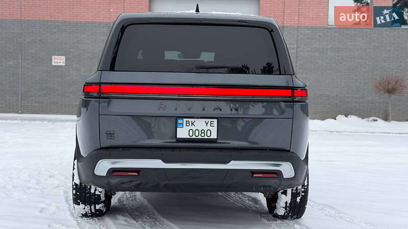 Внедорожник / Кроссовер Rivian R1S 2024 в Костополе