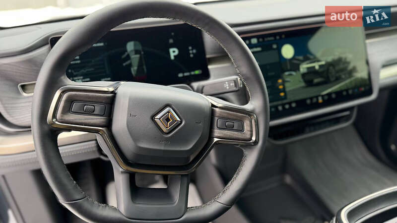 Внедорожник / Кроссовер Rivian R1S 2024 в Костополе