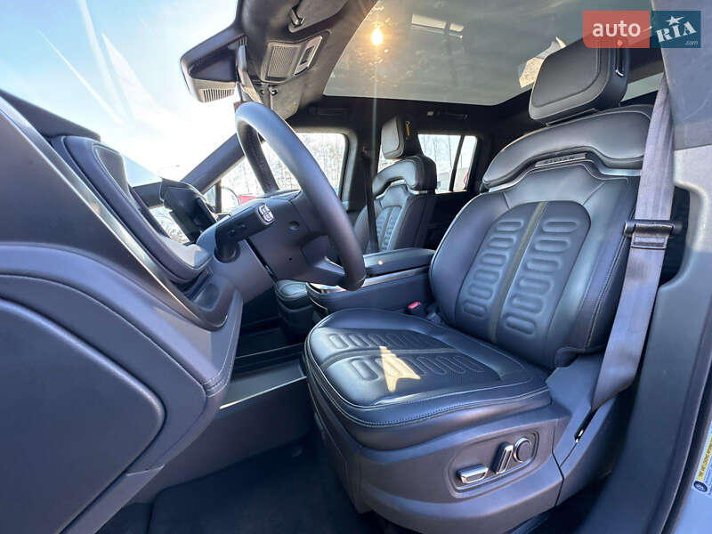 Внедорожник / Кроссовер Rivian R1S 2025 в Луцке