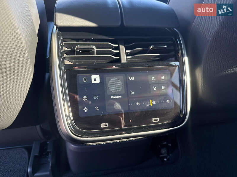 Внедорожник / Кроссовер Rivian R1S 2025 в Луцке