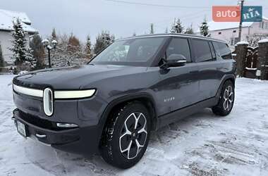Позашляховик / Кросовер Rivian R1S 2024 в Новояворівську