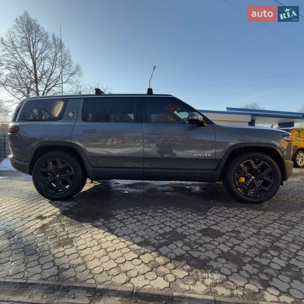 Внедорожник / Кроссовер Rivian R1S 2022 в Хмельницком