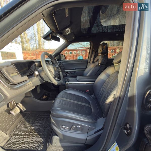 Внедорожник / Кроссовер Rivian R1S 2022 в Хмельницком