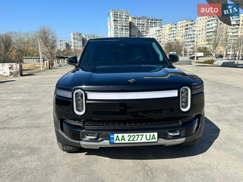 Внедорожник / Кроссовер Rivian R1S 2023 в Киеве