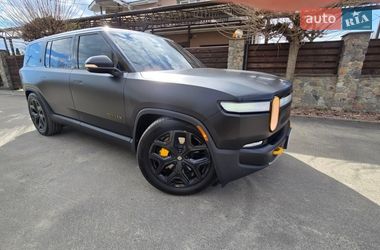 Универсал Rivian R1S 2023 в Киеве