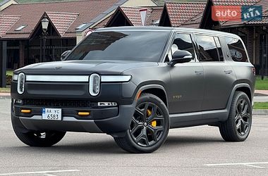 Універсал Rivian R1S 2023 в Києві