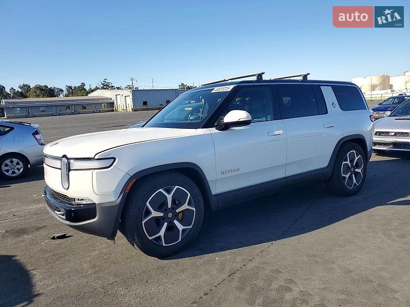 Rivian R1S 2024