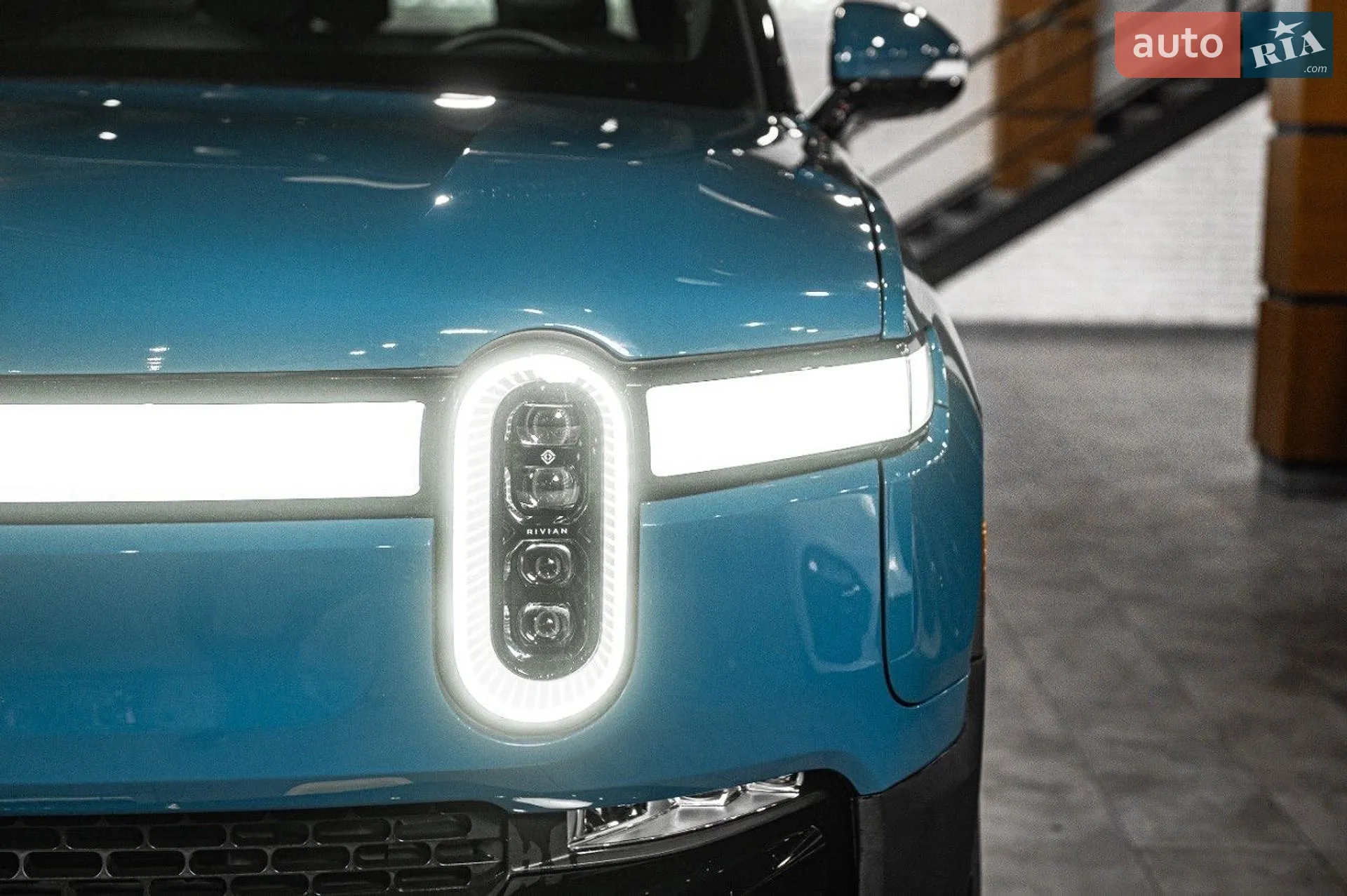 Rivian R1S 2023 VIN 7PDSGABA1RN031444 фото оголошення 3 з 63