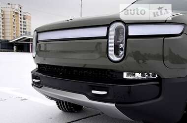 Пікап Rivian R1T 2022 в 
