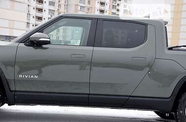 Пікап Rivian R1T 2022 в 