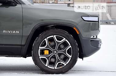 Пікап Rivian R1T 2022 в 