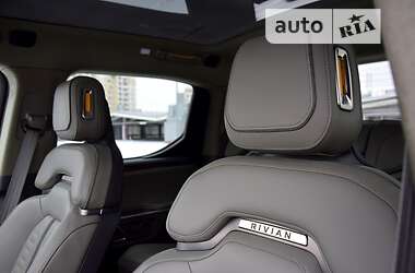 Пікап Rivian R1T 2022 в 