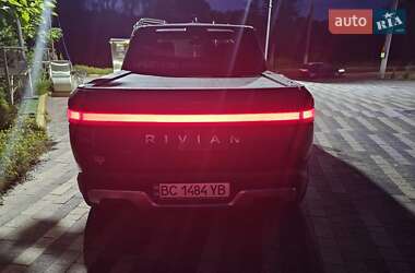 Внедорожник / Кроссовер Rivian R1T 2021 в 