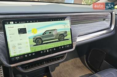 Внедорожник / Кроссовер Rivian R1T 2021 в 