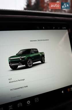 Пикап Rivian R1T 2023 в 