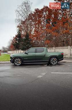 Пикап Rivian R1T 2023 в 