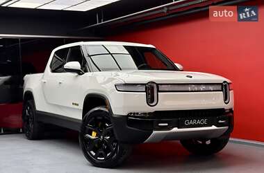 Пикап Rivian R1T 2023 в 