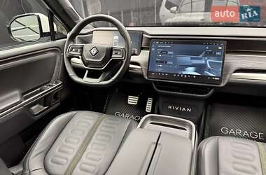 Пикап Rivian R1T 2023 в 