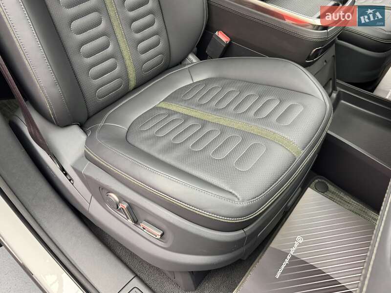 Пікап Rivian R1T 2023 в Києві